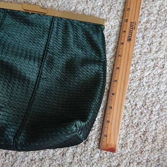 Halston Heritage foldable Frame Clutch in lux weaved green silk - Picture 14 of 15